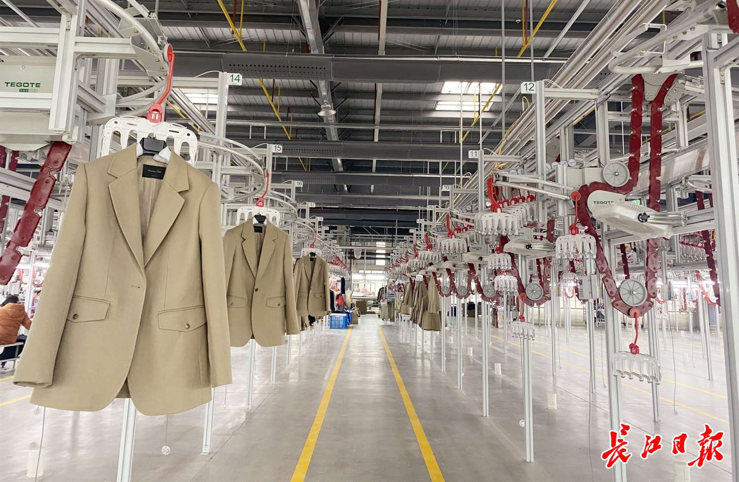 长锐服装 奔跑在智能化改造的路上，驱动服饰研发新变革